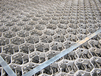 不銹鋼龜甲網(wǎng)廠-不銹鋼龜甲網(wǎng)生銹不？